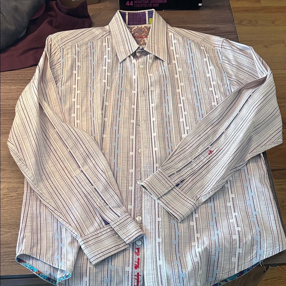 Robert Graham Beige and Blue Patterned Button-Down Shirt
